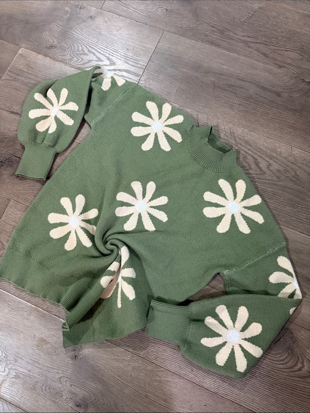 zeagoo Green Daisy-Print Turtleneck Sweater